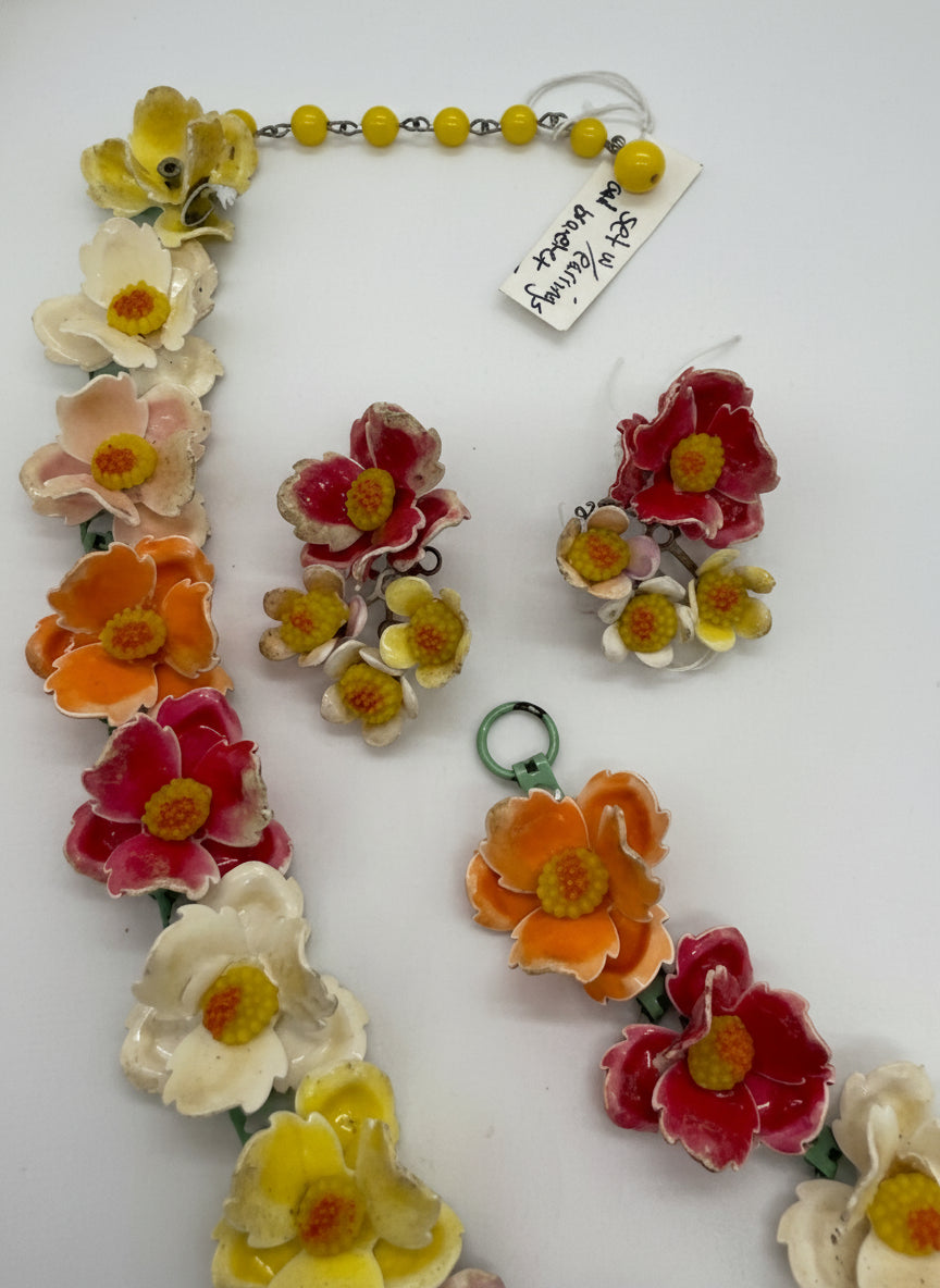 Vintage Celluloid Colorful Flowers Necklace set
